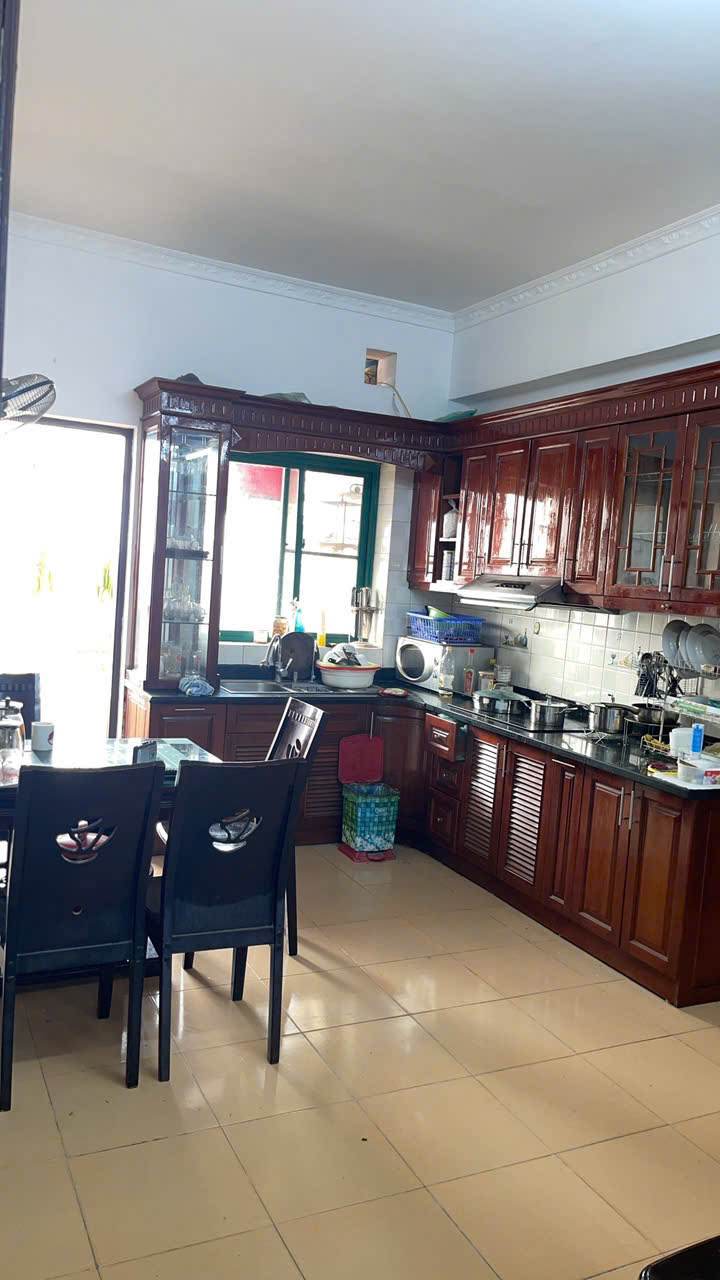 Cần cho thuê  căn hộ chung cư ct9 định công, đủ đồ giá 9.5 triệu