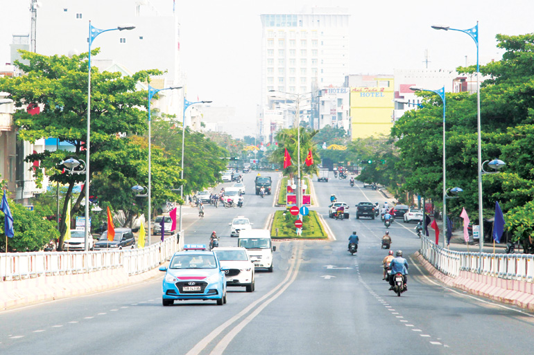 Tuy Hòa tình đất, tình người