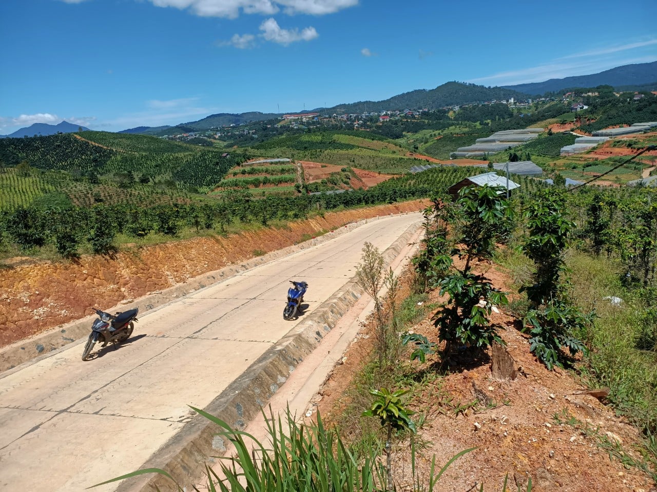 Mặt tiền bê tông 5000m2 Đa Nhim Đà Lạt