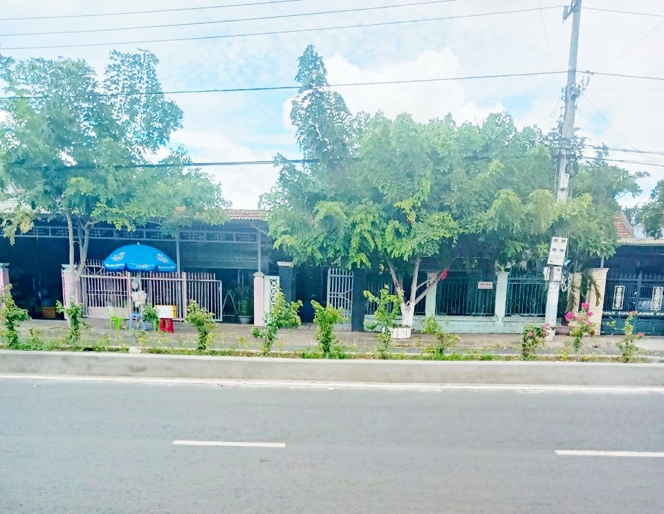 Bán nhà đường Trần Phú, thị trấn Củng Sơn, Huyện Sơn Hoà, Phú Yên