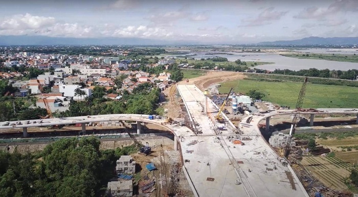 cầu vượt đường sắt Nam TP Tuy Hòa. Ảnh minh họa