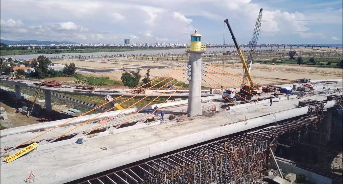 cầu vượt đường sắt Nam TP Tuy Hòa. Ảnh minh họa